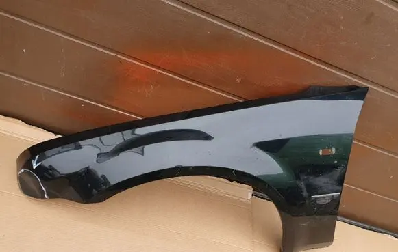 Chrysler 300 - 300C Fender 000000000