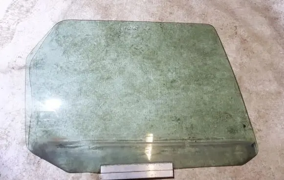 Ford Escort Rear door window glass
