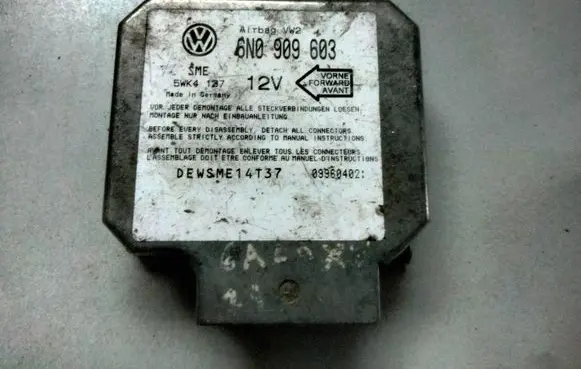 Volkswagen Golf IV Airbag control unit/module 6N0909603 09960402 5WK4137