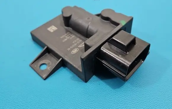 Jaguar XE Central body control module FK729D370AC IMPRK1546001