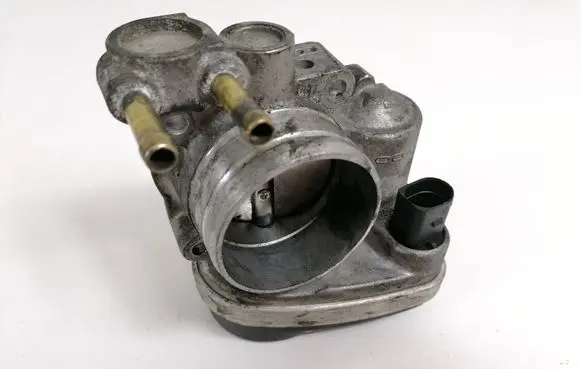 Volkswagen Jetta V Throttle valve 06F133062