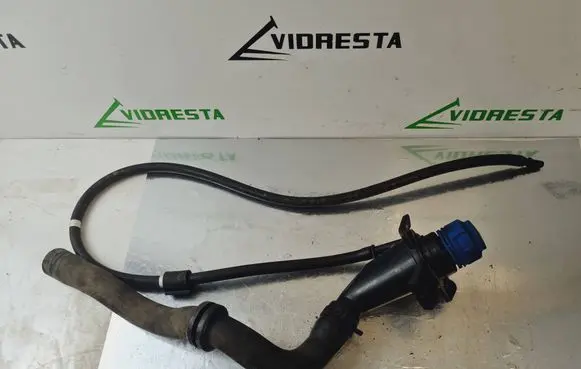 Mercedes-Benz Vito Viano W447 AdBlue Liquid refill tube 422005900