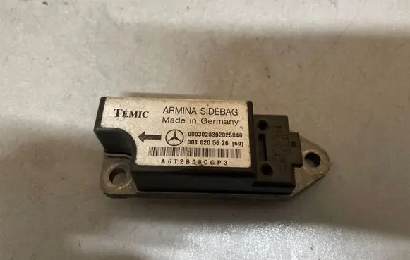 Mercedes-Benz E W210 Airbag deployment crash/impact sensor 0018205626