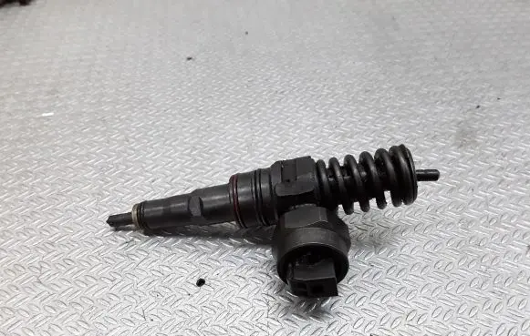 Ford Galaxy Fuel injector 038130073AC