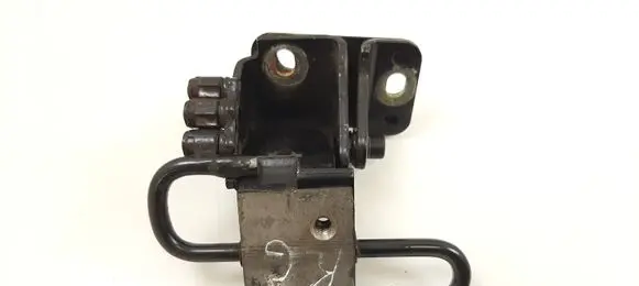 Audi A8 S8 D3 4E Rear door lower hinge 4E0833411B