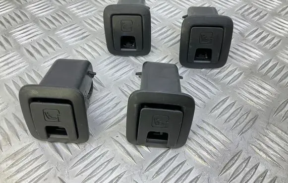 Volkswagen PASSAT B8 ISOFIX cover 3G0887233A 3G0887187