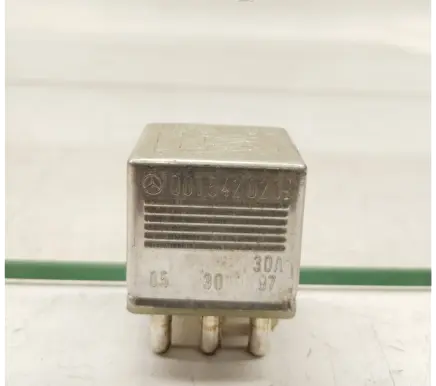 Mercedes-Benz S W126 Other relay 0015420219