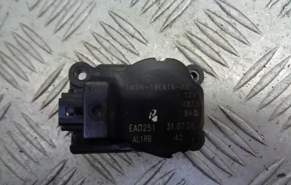 Ford Focus A/C air flow flap actuator/motor 3M5H-19E616-AB