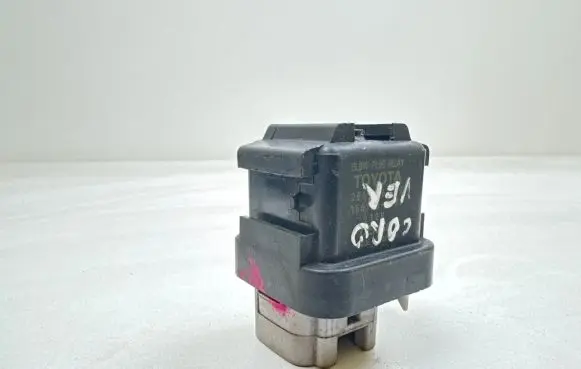 Toyota Corolla Verso AR10 Glow plug pre-heat relay 1567000671