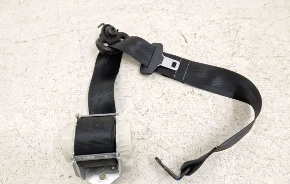 Ford C-MAX II Rear seatbelt DM51R611B68 DM51R611B68AE 34128770EBL