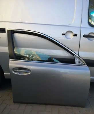 Subaru Outback Front door