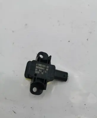 Mercedes-Benz ML W166 Airbag deployment crash/impact sensor A1668210351 56054084AA