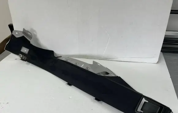 Mercedes-Benz E W212 (D) pillar trim (bottom) A2129230000 2129230000