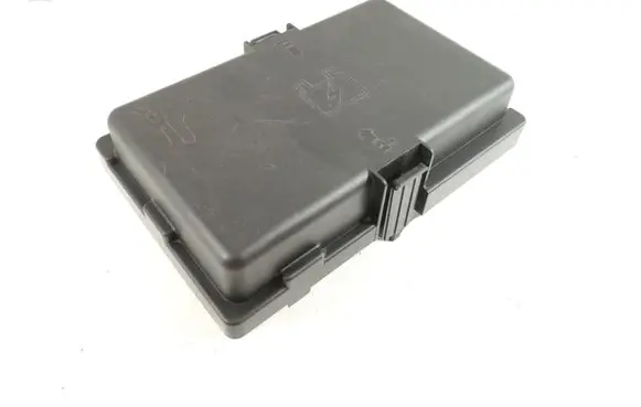 Chrysler Pacifica Fuse module 68338722AA