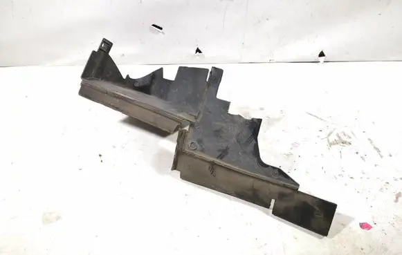 Ford Focus Intercooler air guide/duct channel 3M518310AE