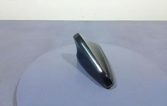 Hyundai i30 Aerial GPS antenna 96210G4210
