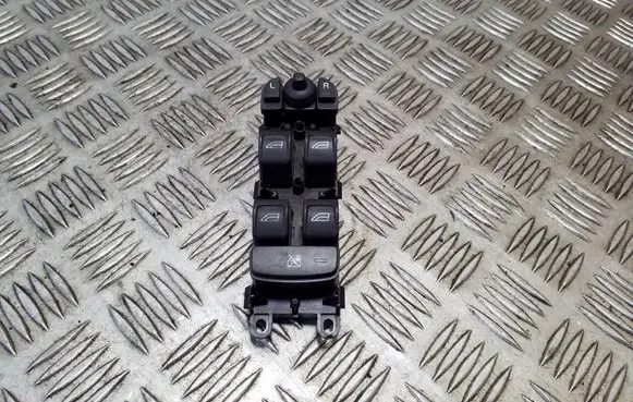 Volvo XC70 Electric window control switch 30773269