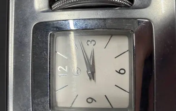 Mercedes-Benz E C207 W207 Clock A2188270270 2406958