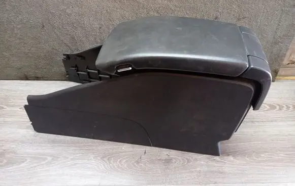 Volvo V70 Armrest 1156601 115825B