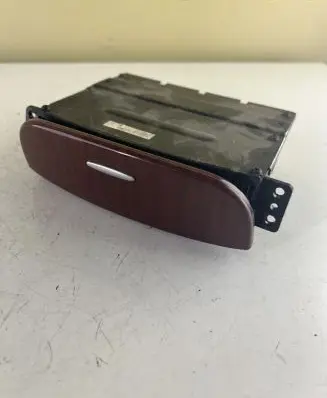 Hyundai Santa Fe Dashboard storage box/compartment 