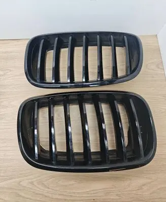 BMW X5 E70 Front bumper upper radiator grill 7171396 7171395