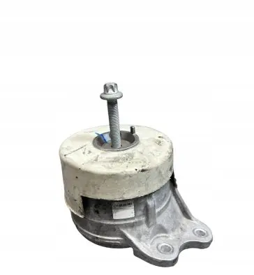 Mercedes-Benz C W205 Engine mount bracket A2052407800