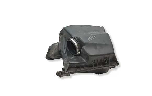 Opel Zafira C Air filter box 13311896