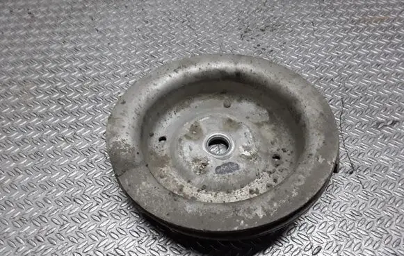 Coil spring mount