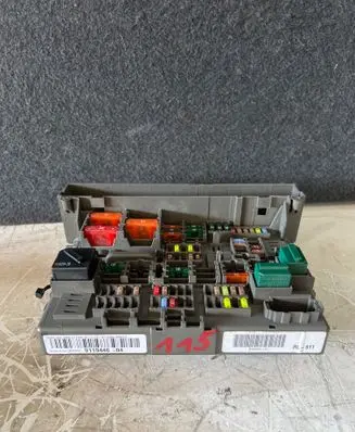 BMW 3 E90 E91 Fuse module 9119446