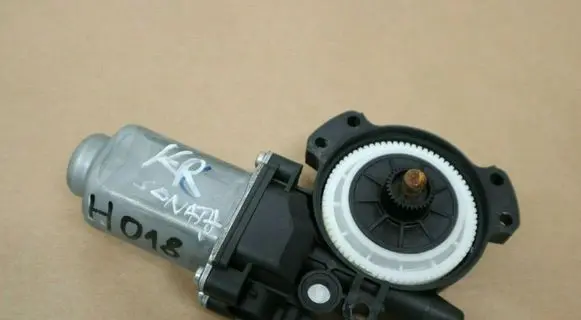 Hyundai Sonata Rear door window regulator motor 0899NF