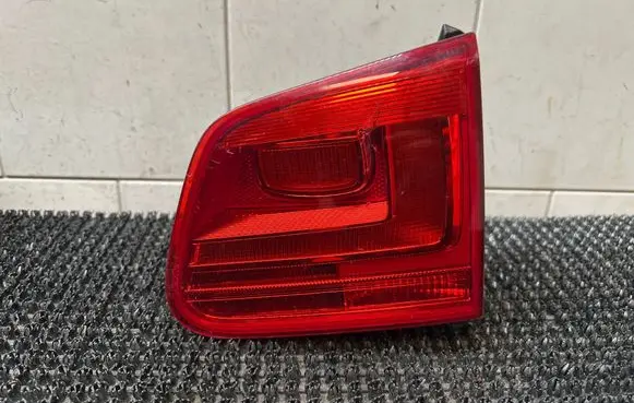 Volkswagen Tiguan Tailgate rear/tail lights 178957