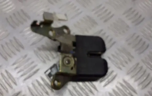 Toyota Celica T230 Tailgate exterior lock 