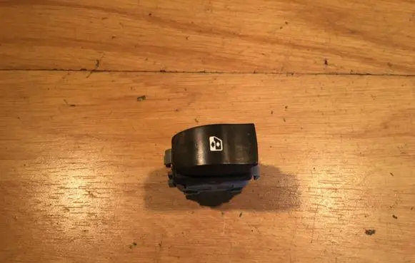 Renault Espace - Grand espace IV Electric window control switch 6200012127