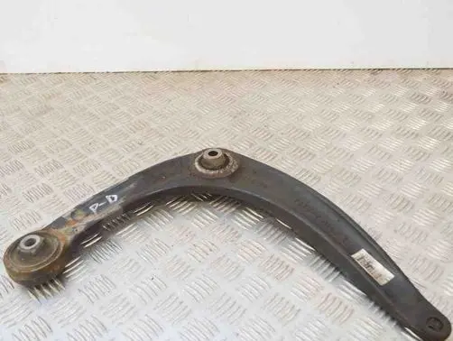 Peugeot 3008 I Front lower control arm/wishbone 833547