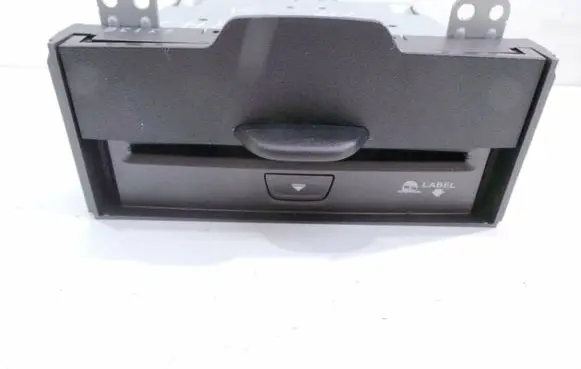 Jeep Cherokee CD/DVD changer P05091563AB