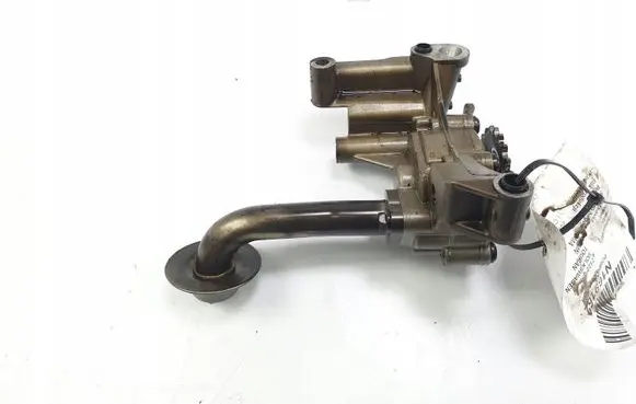 Volkswagen Touran I Oil pump 038115121A