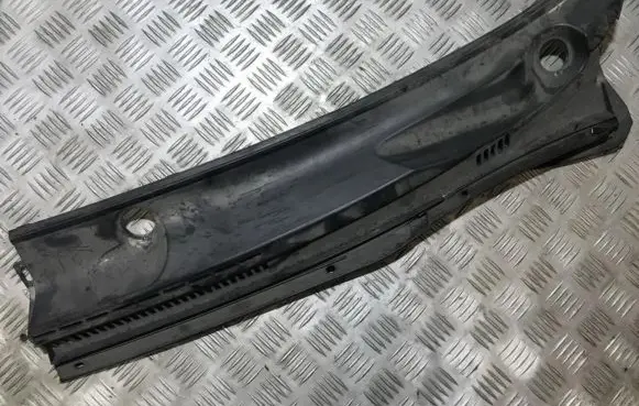 Toyota Corolla E120 E130 Wiper trim 5570902070 55709-02070