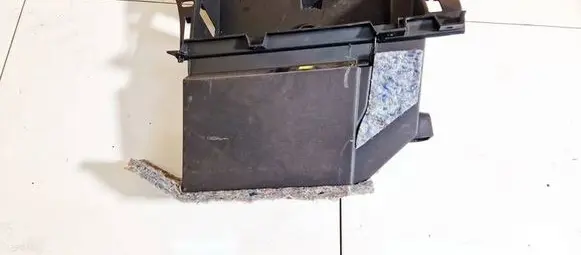 Peugeot 207 Glove box