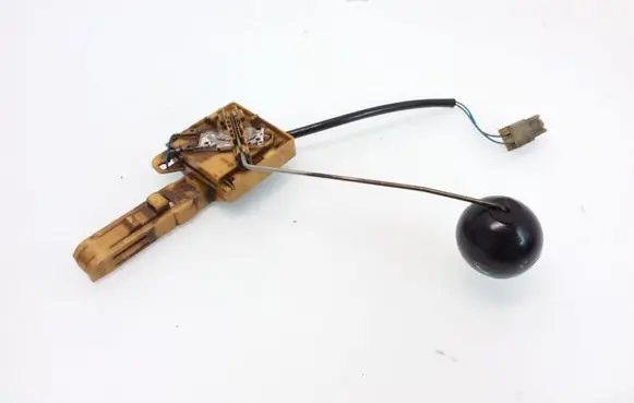 Volkswagen Touareg I Fuel level sensor 7L6919673G