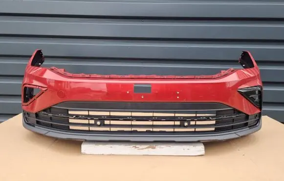 Volkswagen Tiguan Front bumper 5NN807221C