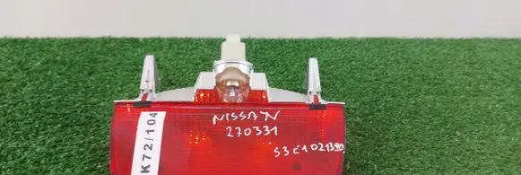 Nissan Micra Third/center stoplight 270331