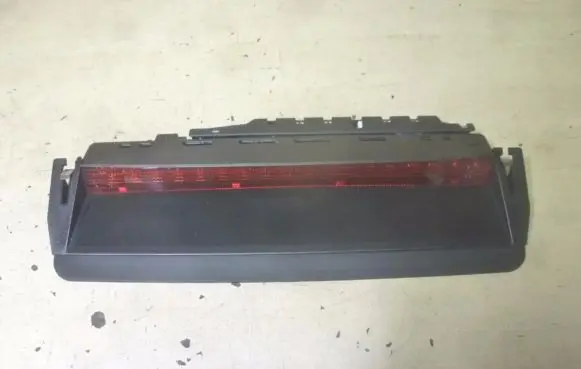 Volkswagen PASSAT CC Third/center stoplight 3C8945087B I3049