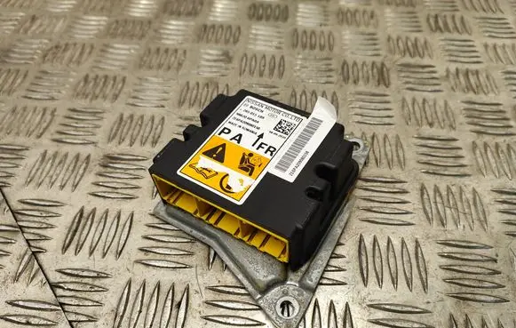 Nissan Juke II F16 Airbag control unit/module 0285015189 988206PA0A ZE6PA209080158