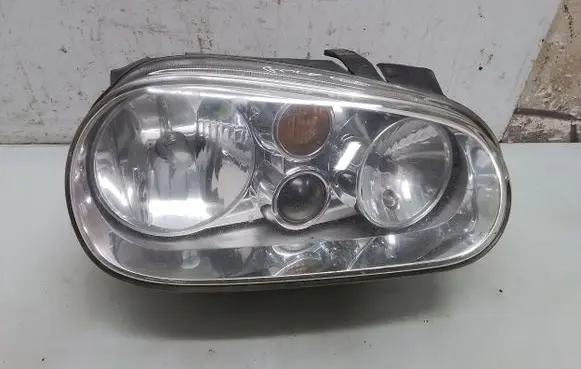 Volkswagen Golf IV Headlight/headlamp