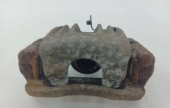 Hyundai Santa Fe Rear brake caliper RC412105