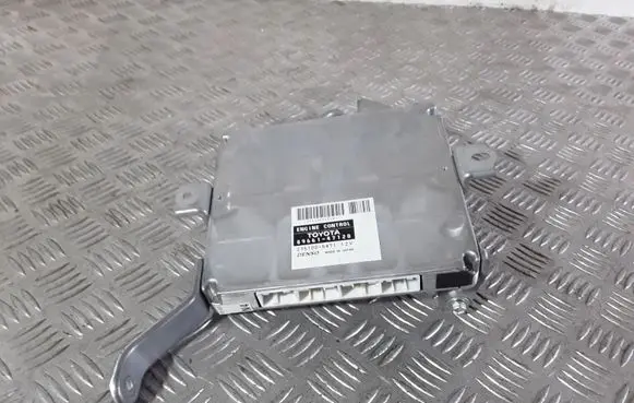 Toyota Prius (XW20) Engine control unit/module 8966147120 2751005471