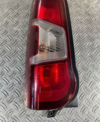 Opel Combo E Rear/tail lights 9819235880