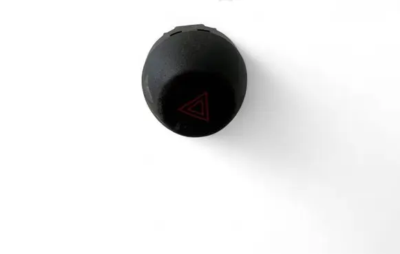 Toyota RAV 4 (XA30) Hazard light switch 15B060