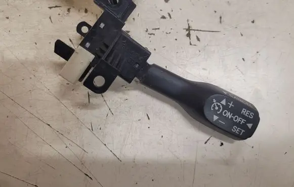 Toyota Corolla Verso AR10 Cruise control stalk 18A174 2222E3B