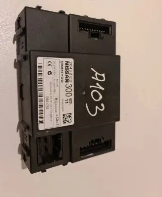 Nissan Navara D40 Comfort/convenience module 284B2EB300 5WK48935 DB01752